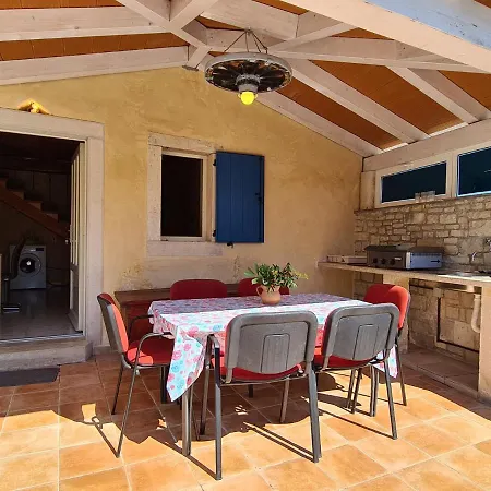 House Kavran 1186 Valtura